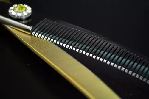 Ножницы MOON BENT 7.0 QQ70 black&gold филировочные изогнутые